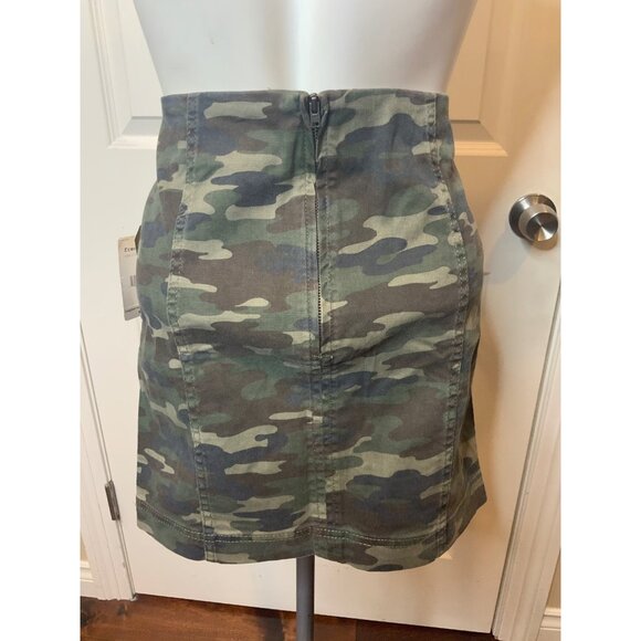 Free People Green Camo Mini Skirt, Size 6, NWT! $60, Size 6 - Picture 5 of 6